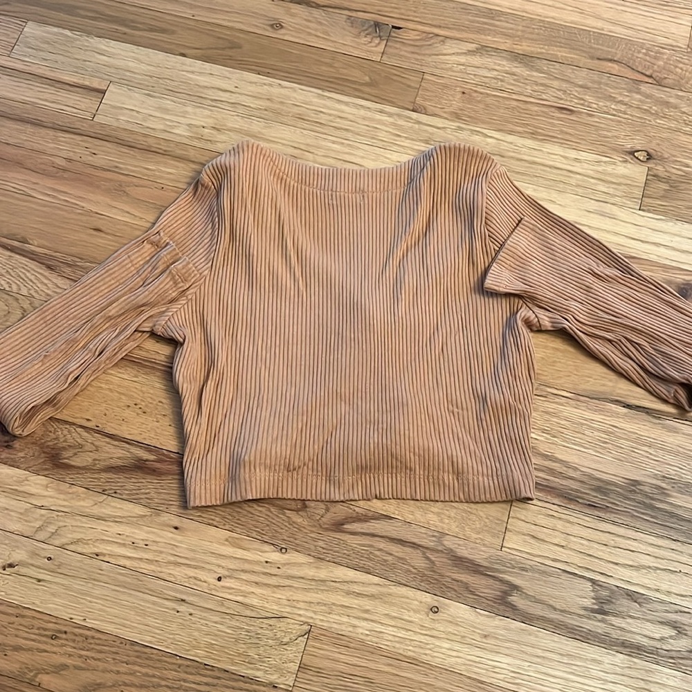 Tan Ribbed Button-Up Crop Top - Picture 10 of 10